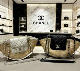 Picture of Chanel Handbags 2 _SKUfw239857561fw